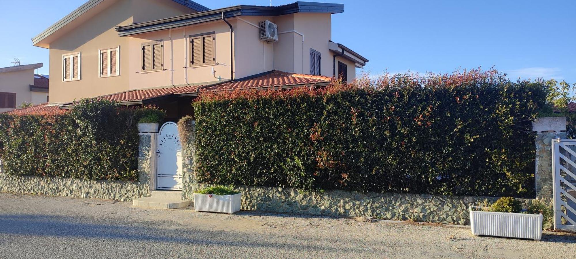 Villetta Aurora Villaggio Porto Ada A 2 Passi Dal Mare Pizzo  Dış mekan fotoğraf